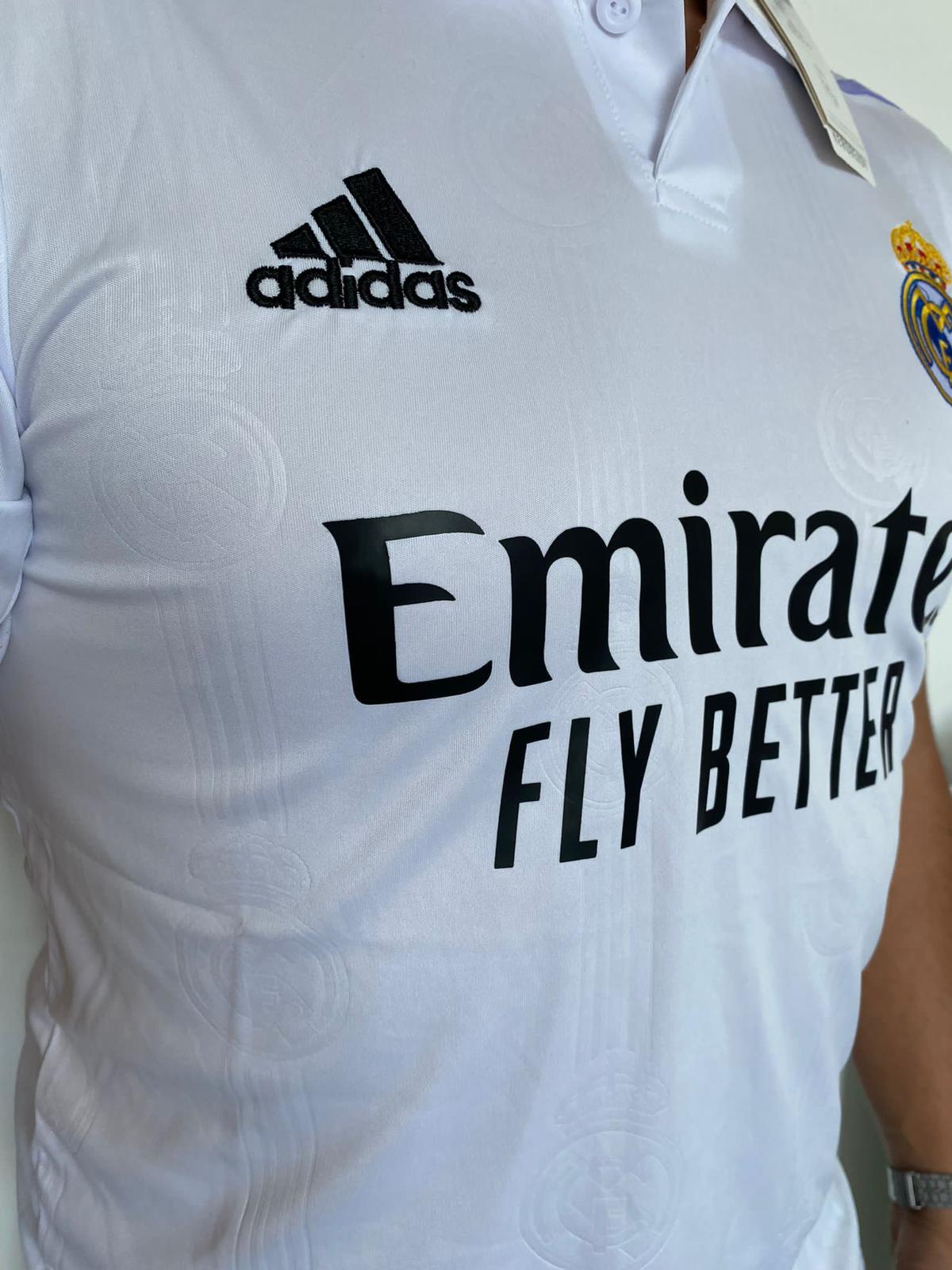 Camiseta de fútbol Real madrid blanca